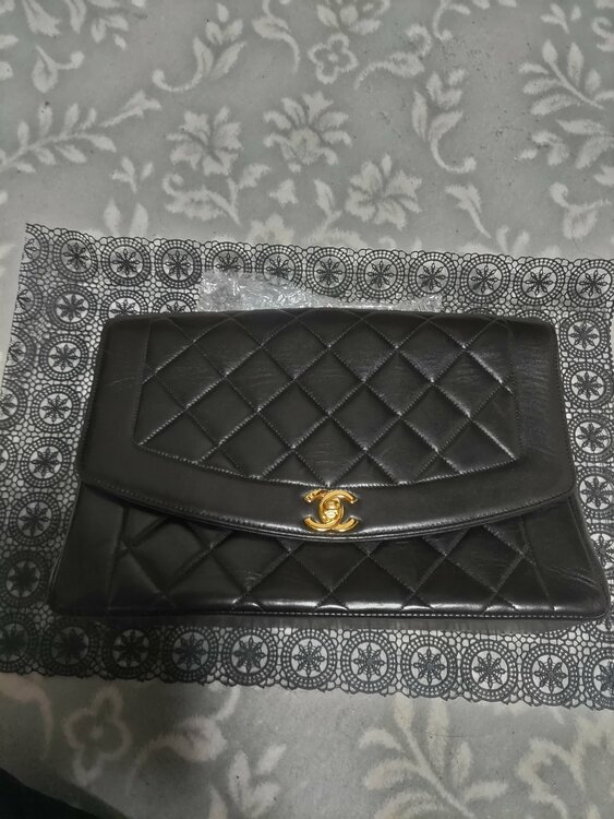 マトラッセ?（ブランドバッグ）の商品画像 - 査定依頼日：2025年12月9日 - 最高査定価格：350,000円