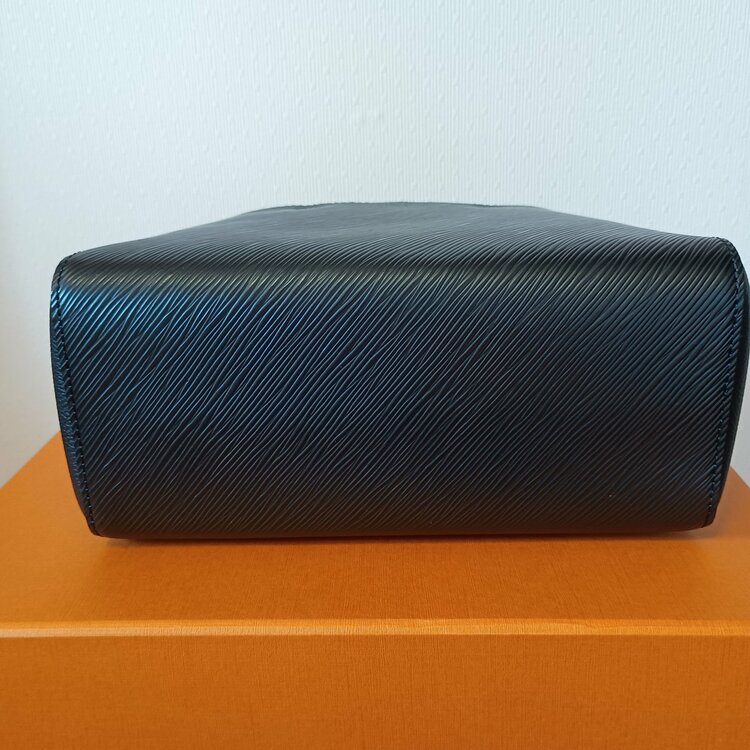 マレルトート BB（ブランドバッグ）の商品画像 - 査定依頼日：2026年3月14日 - 最高査定価格：220,000円