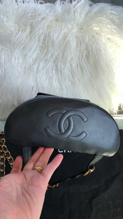 CHANELマトラッセココマークリュック（ブランドバッグ）の商品画像 - 査定依頼日：2025年9月1日 - 最高査定価格：400,000円