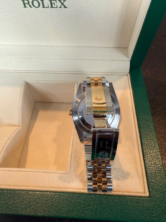 ロレックス デイトジャスト 126333（高級時計）の商品画像 - 査定依頼日：2025年12月13日 - 最高査定価格：2,700,000円