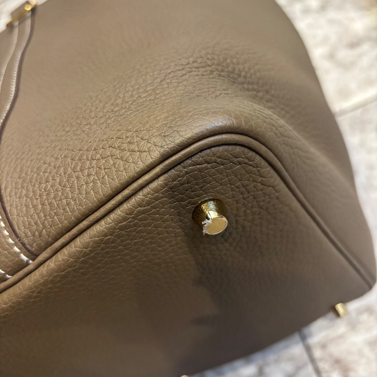 ピコタン（ブランドバッグ）の商品画像 - 査定依頼日：2026年3月19日 - 最高査定価格：490,000円