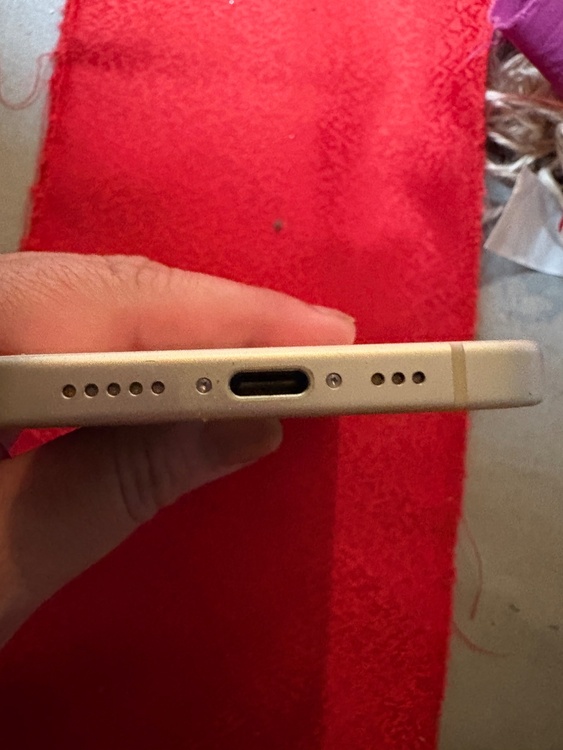 iPhone15（スマホ）の商品画像 - 査定依頼日：2026年7月22日 - 最高査定価格：58,000円