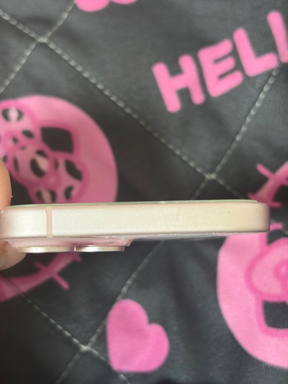 iPhone iPhone 15 128GB Softbank（スマホ）の商品画像 - 査定依頼日：2026年7月16日 - 最高査定価格：57,000円