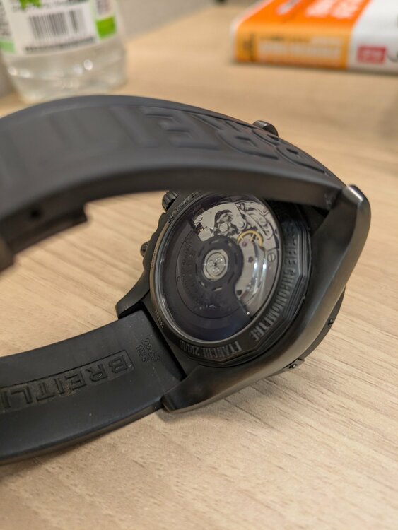 ブライトリング クロノマット ブラックすち（高級時計）の商品画像 - 査定依頼日：2026年4月22日 - 最高査定価格：480,000円