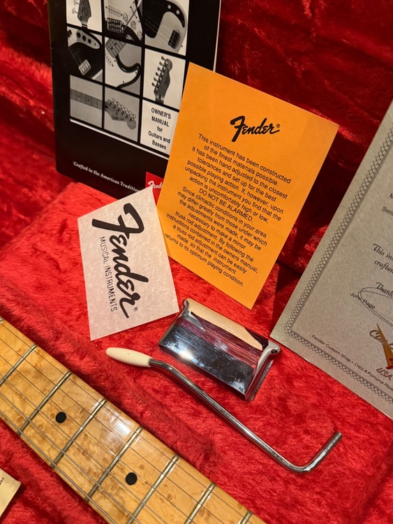 custom shop 54 Stratocaster FMT（ピアノ・楽器・PA機材）の商品画像 - 査定依頼日：2026年2月23日 - 最高査定価格：360,000円