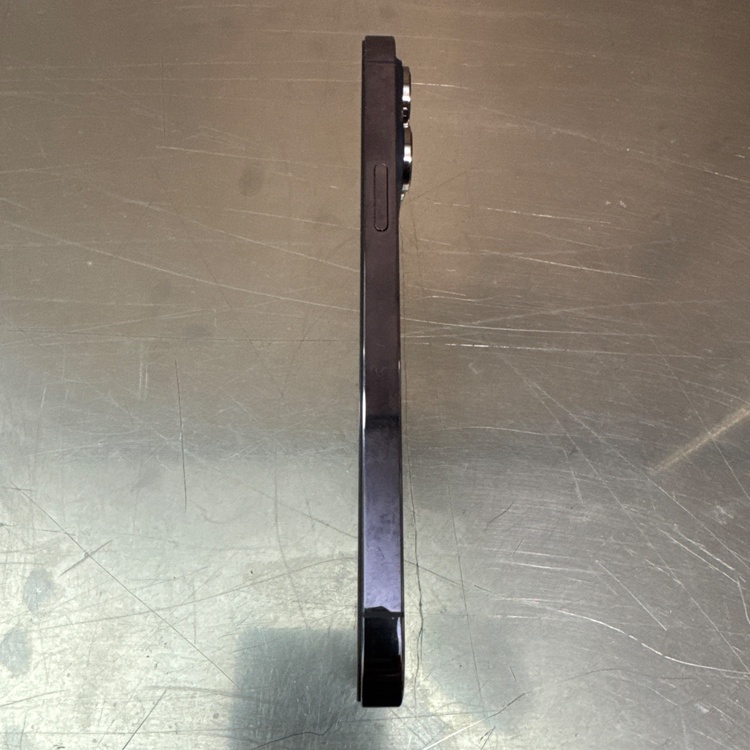 iPhone 14 Pro Max 256GB SIMフリー（スマホ）の商品画像 - 査定依頼日：2026年3月31日 - 最高査定価格：77,000円