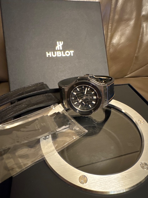 ウブロ ビックバン （高級時計）の商品画像 - 査定依頼日：2025年8月11日 - 最高査定価格：800,000円