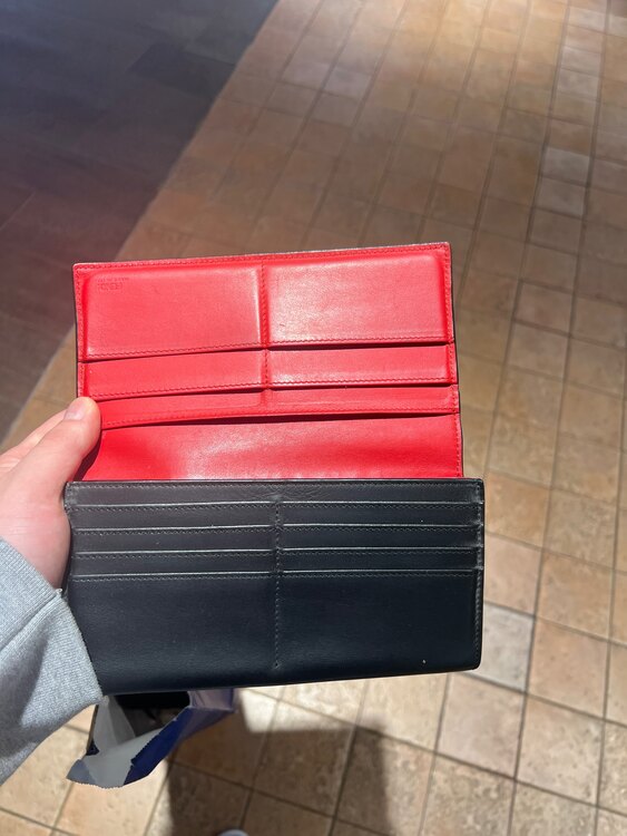 フェンディ  （ブランドバッグ）の商品画像 - 査定依頼日：2025年3月29日 - 最高査定価格：23,000円