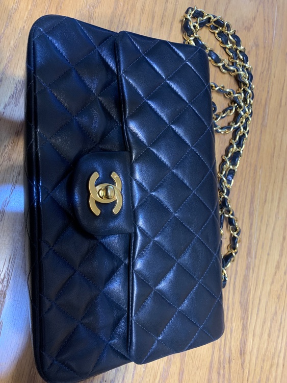 マトラッセ23（ブランドバッグ）の商品画像 - 査定依頼日：2026年3月31日 - 最高査定価格：700,000円