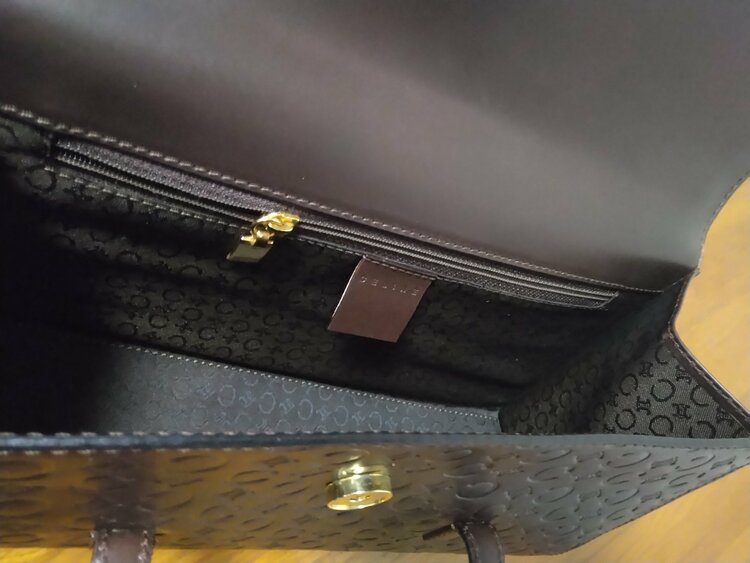 セリーヌ  （ブランドバッグ）の商品画像 - 査定依頼日：2026年4月3日 - 最高査定価格：25,000円