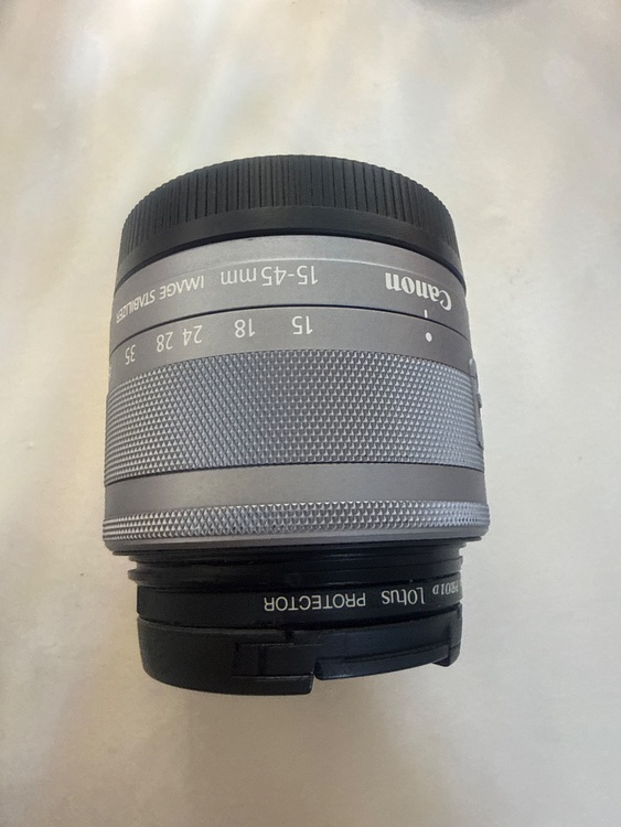 EOSM100（カメラ）の商品画像 - 査定依頼日：2026年3月23日 - 最高査定価格：36,100円