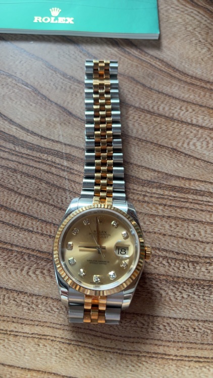 ロレックス デイトジャスト 116233（高級時計）の商品画像 - 査定依頼日：2025年10月27日 - 最高査定価格：1,550,000円