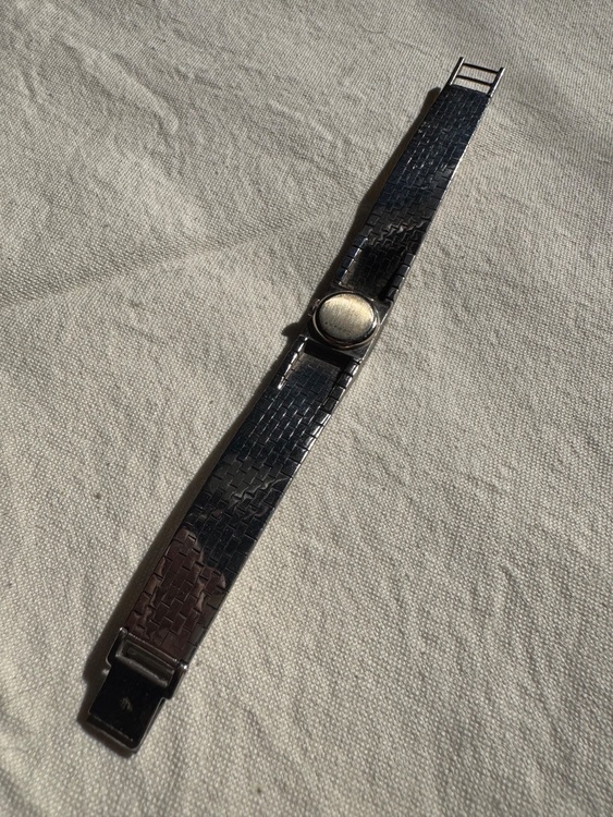 ジラールペルゴ　925 シルバー（高級時計）の商品画像 - 査定依頼日：2025年10月27日 - 最高査定価格：200,000円