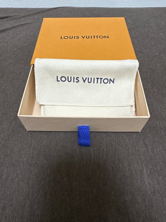 財布（ブランド財布・小物）の商品画像 - 査定依頼日：2025年3月21日 - 最高査定価格：30,000円