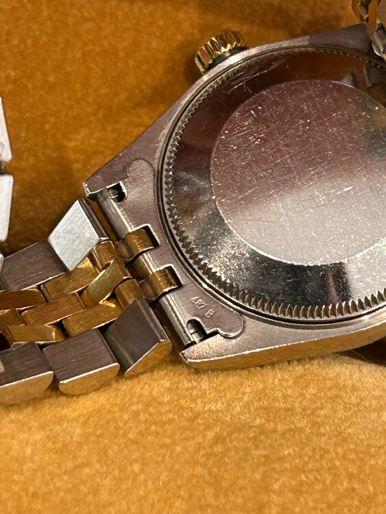 ロレックス デイトジャスト 6827（高級時計）の商品画像 - 査定依頼日：2025年3月5日 - 最高査定価格：810,000円