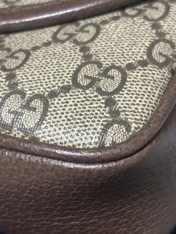 GUCCI ショルダーバッグ（ブランドバッグ）の商品画像 - 査定依頼日：2025年4月26日 - 最高査定価格：100,000円