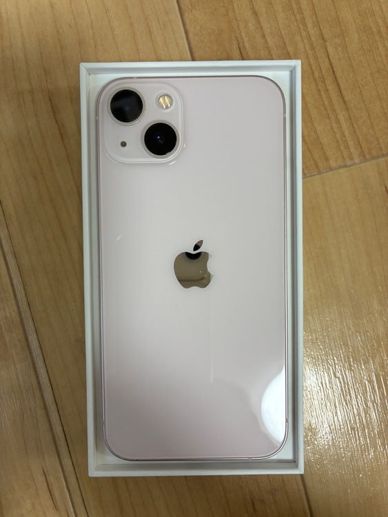 iPhone 13 256GB Softbank（スマホ）の商品画像 - 査定依頼日：2026年2月18日 - 最高査定価格：32,000円