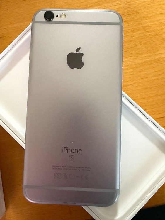 iPhone6s（スマホ）の商品画像 - 査定依頼日：2026年5月23日 - 最高査定価格：1,100円
