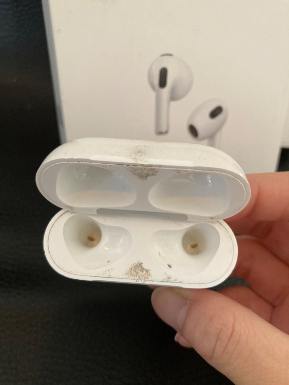 AirPods第3世代（オーディオ・スピーカー）の商品画像 - 査定依頼日：2026年2月20日 - 最高査定価格：100,000円