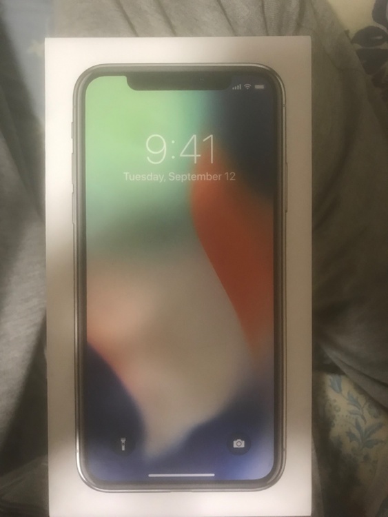 iPhone iPhoneX 64GB SIMフリー（スマホ）の商品画像 - 査定依頼日：2026年9月10日 - 最高査定価格：6,500円