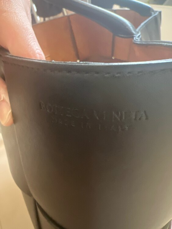 ボッテガ・ヴェネタ  （ブランドバッグ）の商品画像 - 査定依頼日：2025年5月8日 - 最高査定価格：165,000円