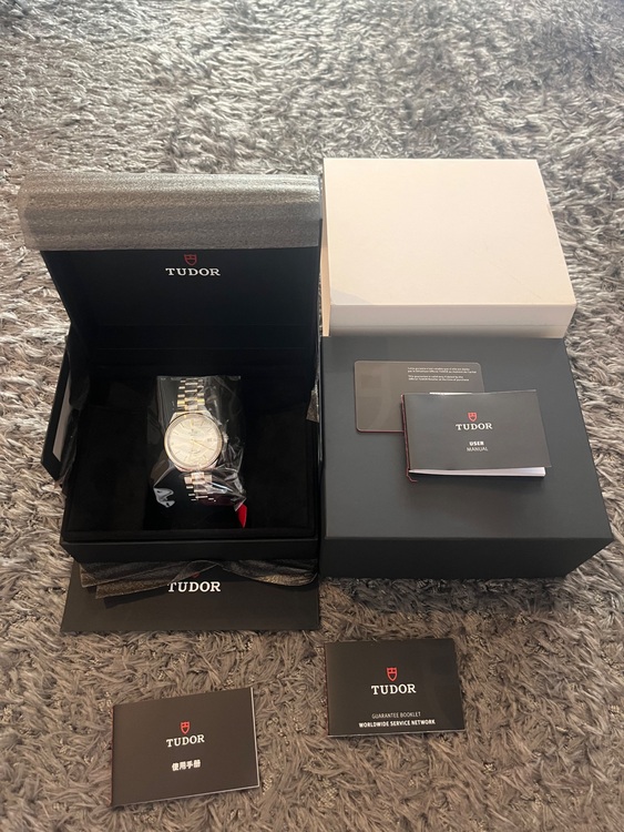 12503（高級時計）の商品画像 - 査定依頼日：2025年11月29日 - 最高査定価格：240,000円