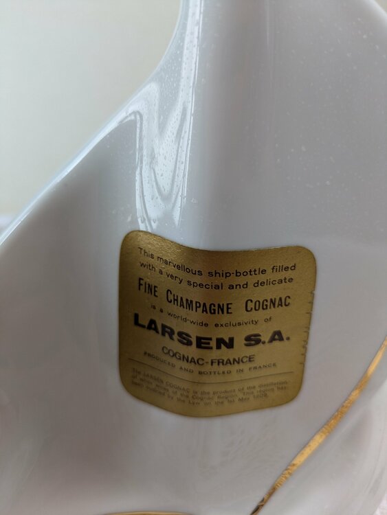 LARSEN S. A（お酒）の商品画像 - 査定依頼日：2026年7月4日 - 最高査定価格：3,000円