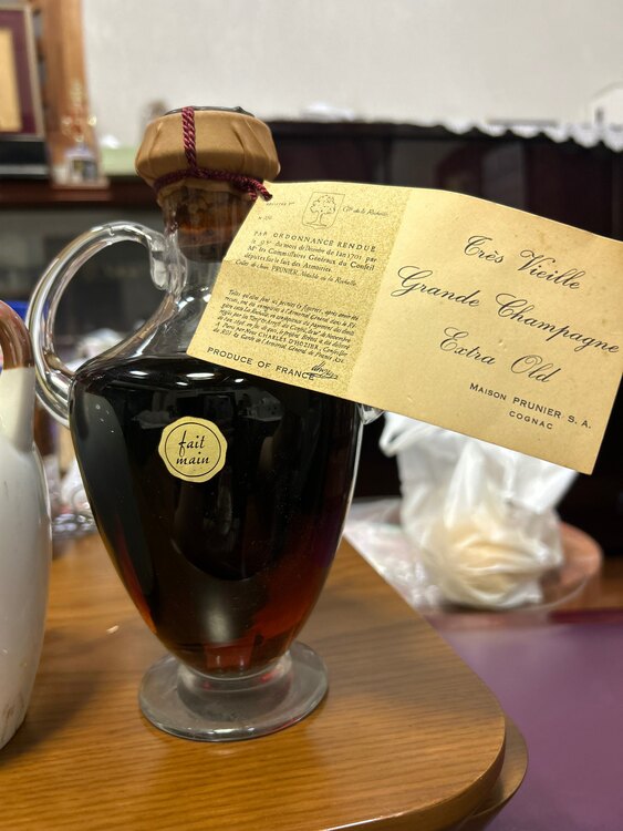 メゾン・プルニエS.A.コニャックのトレ・ヴィエイユ・グランド・シャンパーニュ・（お酒）の商品画像 - 査定依頼日：2025年5月13日 - 最高査定価格：30,000円