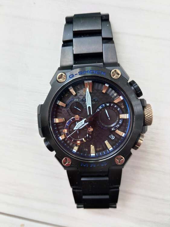 G-SHOCK MR-G 562（高級時計）の商品画像 - 査定依頼日：2025年4月29日 - 最高査定価格：145,000円