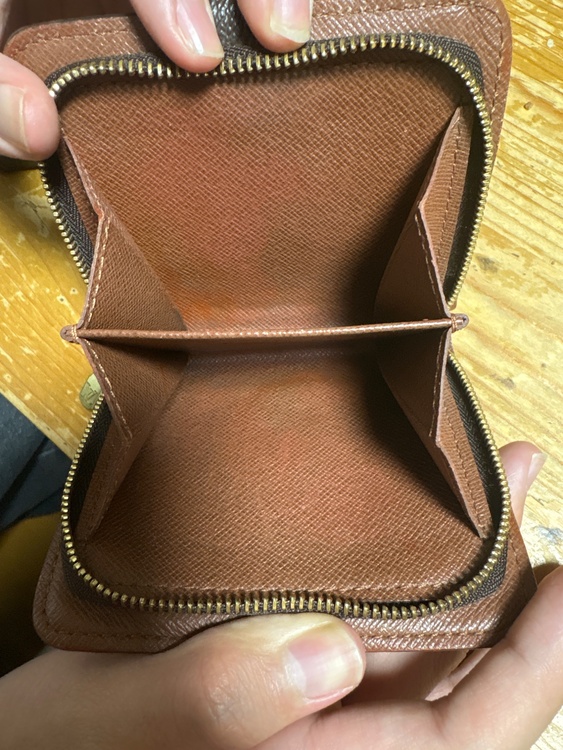 ルイヴィトン ルイヴィトン(その他) （ブランドバッグ）の商品画像 - 査定依頼日：2025年12月23日 - 最高査定価格：10,000円