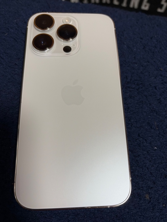 iPhone iPhone 14 Pro 256GB au（スマホ）の商品画像 - 査定依頼日：2026年9月20日 - 最高査定価格：73,000円