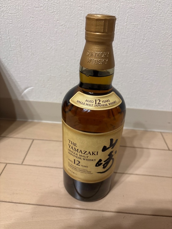 山崎12年（お酒）の商品画像 - 査定依頼日：2025年9月30日 - 最高査定価格：18,200円