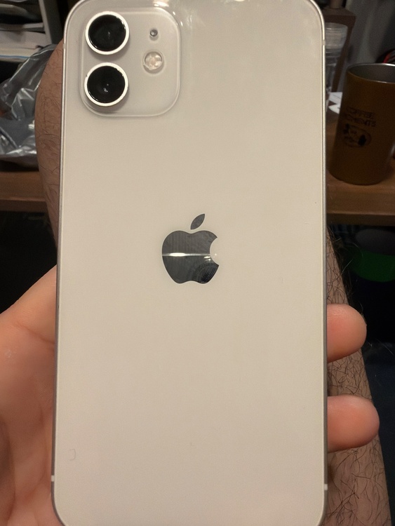iPhone iPhone 12 64GB SIMフリー（スマホ）の商品画像 - 査定依頼日：2026年6月25日 - 最高査定価格：25,000円