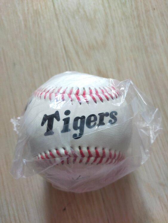 サイン入り（その他のスポーツ用品）の商品画像 - 査定依頼日：2026年8月2日 - 最高査定価格：2,000円