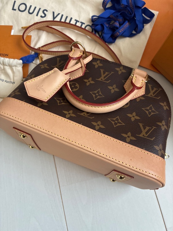 アルマBB（ブランドバッグ）の商品画像 - 査定依頼日：2025年11月25日 - 最高査定価格：185,000円