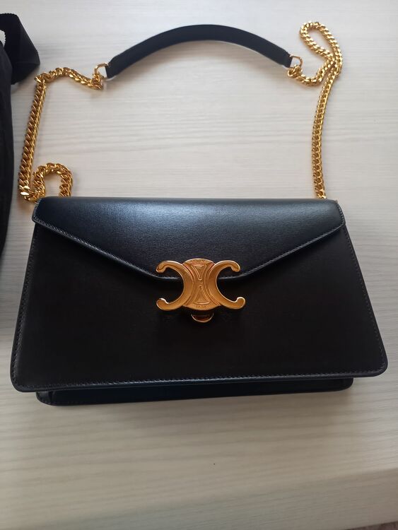 セリーヌ  （ブランドバッグ）の商品画像 - 査定依頼日：2025年11月3日 - 最高査定価格：200,000円