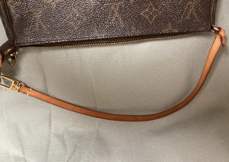 アクセソワール（ブランドバッグ）の商品画像 - 査定依頼日：2022年4月18日 - 最高査定価格：25,000円