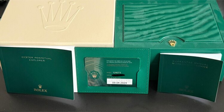 ロレックス エクスプローラー 12427（高級時計）の商品画像 - 査定依頼日：2025年4月26日 - 最高査定価格：1,300,000円