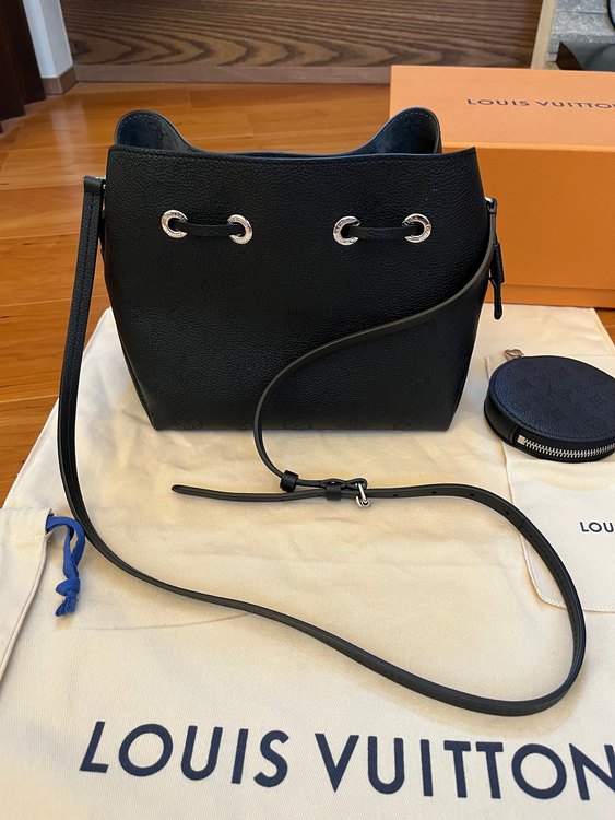 ベラ（ブランドバッグ）の商品画像 - 査定依頼日：2022年9月24日 - 最高査定価格：250,000円