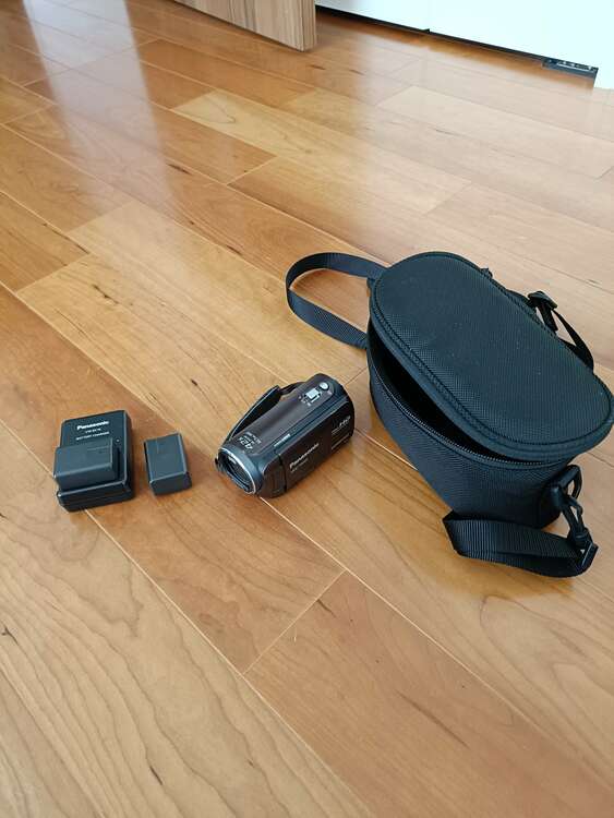 デジカメビデオカメラ（カメラ）の商品画像 - 査定依頼日：2025年5月1日 - 最高査定価格：2,500円