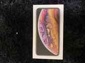 iPhonexs64GB au ゴールド（スマホ）の商品画像 - 査定依頼日：2019年8月5日 - 最高査定価格：60,000円