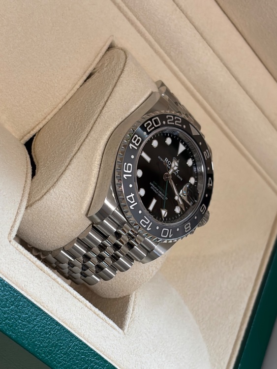 ロレックス GMTマスター （高級時計）の商品画像 - 査定依頼日：2025年7月6日 - 最高査定価格：2,790,000円