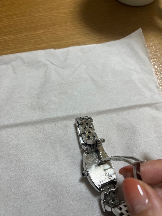 フランクミュラー トノウカーベックス 2252qy（高級時計）の商品画像 - 査定依頼日：2025年11月18日 - 最高査定価格：250,000円