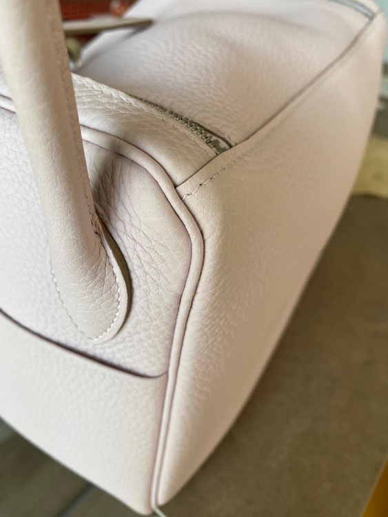 エルメス リンディ （ブランドバッグ）の商品画像 - 査定依頼日：2025年9月9日 - 最高査定価格：1,300,000円