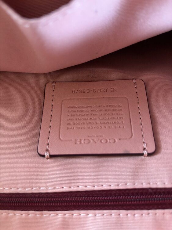 その他 コーチ （ブランドバッグ）の商品画像 - 査定依頼日：2025年3月21日 - 最高査定価格：5,000円