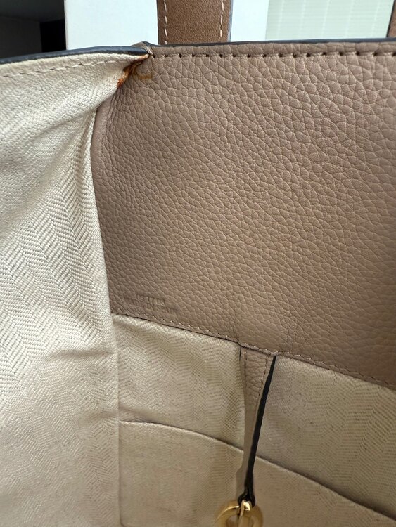 ロエベ ハンモック（ブランドバッグ）の商品画像 - 査定依頼日：2025年5月29日 - 最高査定価格：110,000円