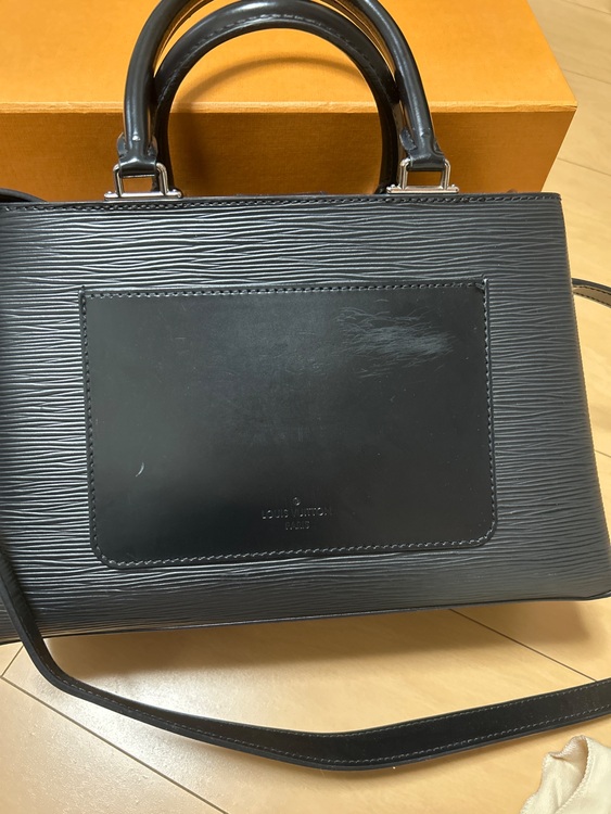 ルイヴィトン エピ （ブランドバッグ）の商品画像 - 査定依頼日：2025年9月28日 - 最高査定価格：300,000円