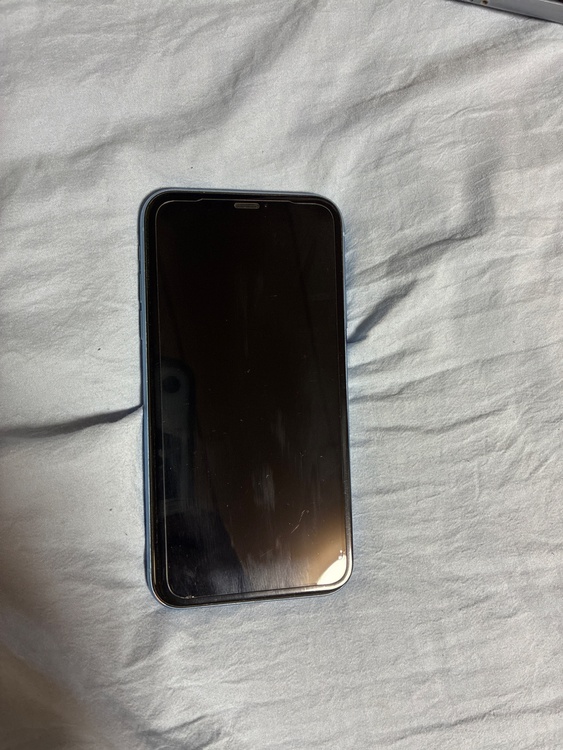 iPhoneXR 64GB au（スマホ）の商品画像 - 査定依頼日：2026年2月16日 - 最高査定価格：14,000円