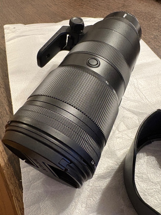 z70/200 F2.8（カメラ）の商品画像 - 査定依頼日：2026年4月25日 - 最高査定価格：180,000円