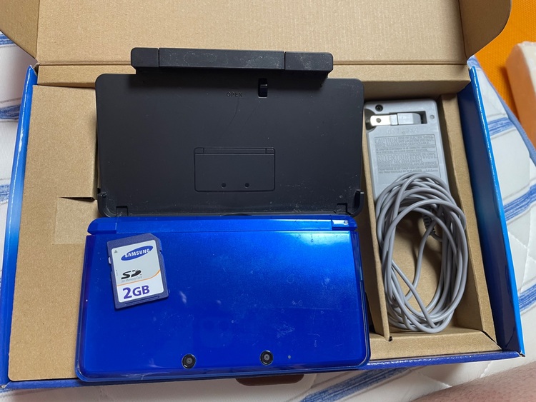 ニンテンドー3DS（ゲーム機本体・ゲームソフト）の商品画像 - 査定依頼日：2025年9月15日 - 最高査定価格：3,000円